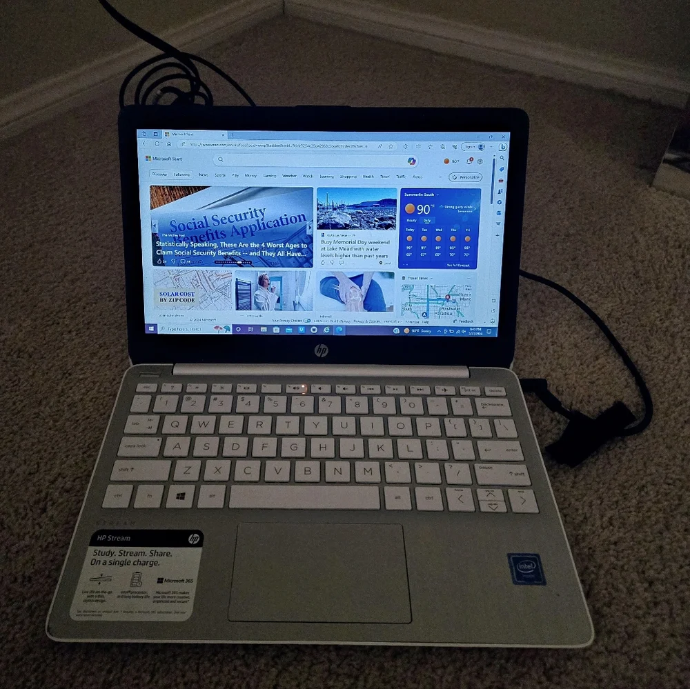 HP Stream Laptop - Picture 6 of 8